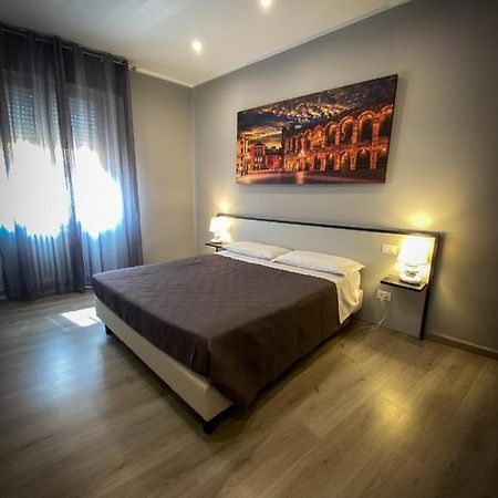 Hotel Arena Verona Esterno foto