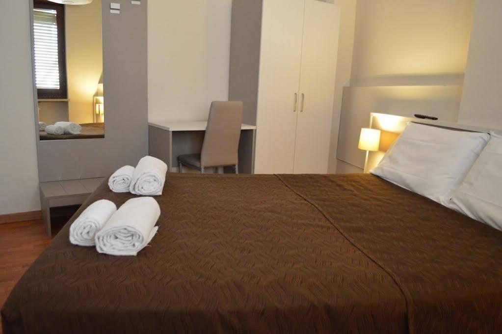 Hotel Arena Verona Esterno foto