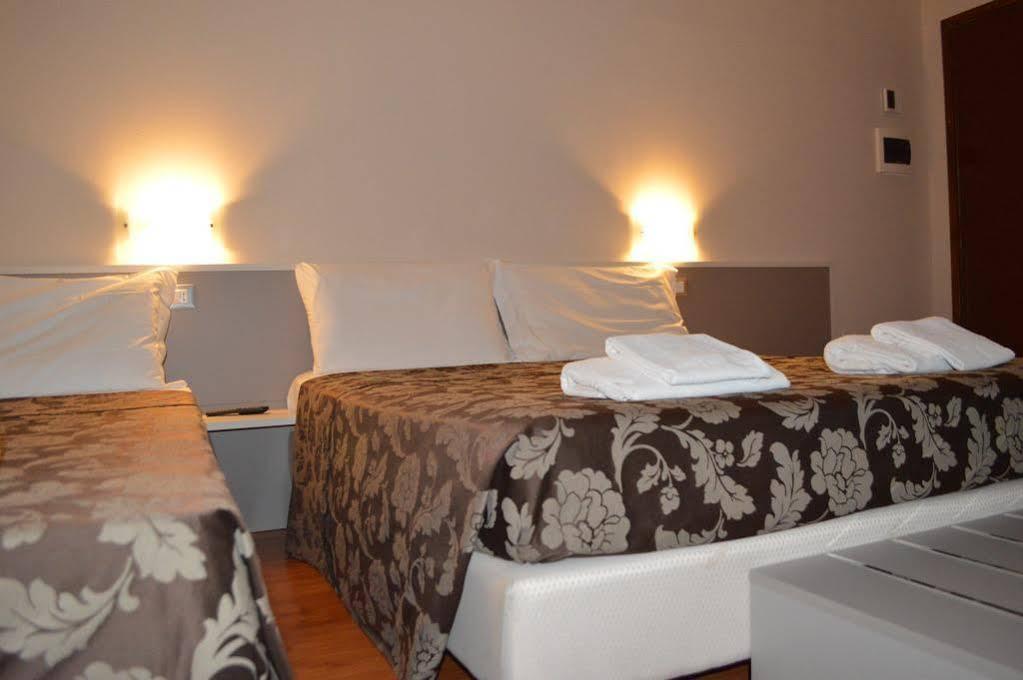 Hotel Arena Verona Esterno foto