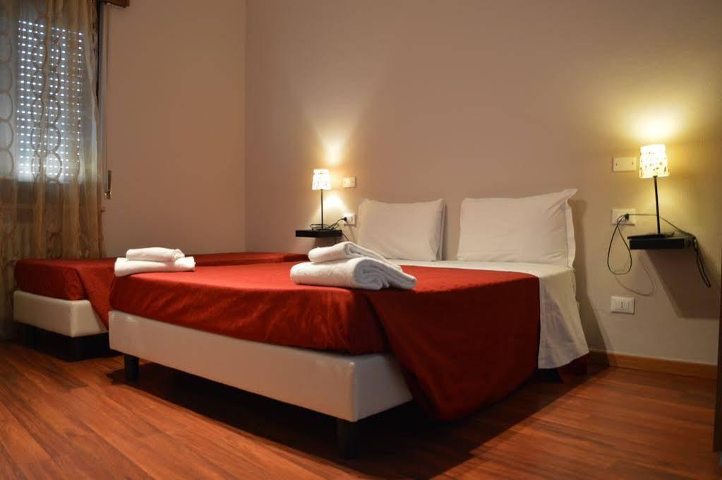 Hotel Arena Verona Esterno foto