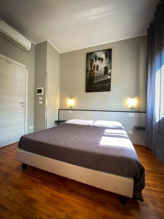 Hotel Arena Verona Esterno foto