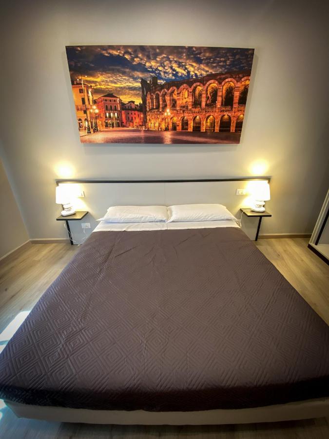 Hotel Arena Verona Esterno foto