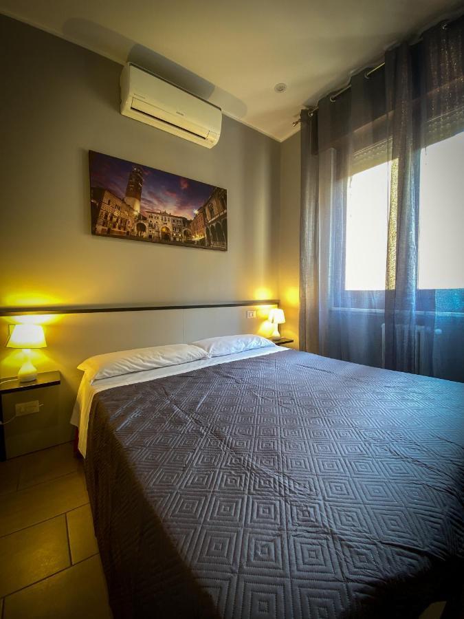 Hotel Arena Verona Esterno foto