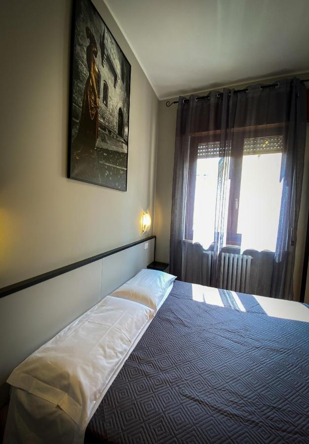 Hotel Arena Verona Esterno foto