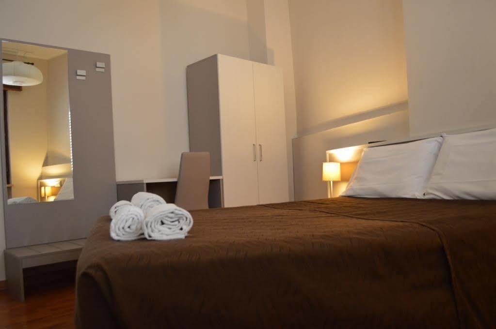 Hotel Arena Verona Esterno foto